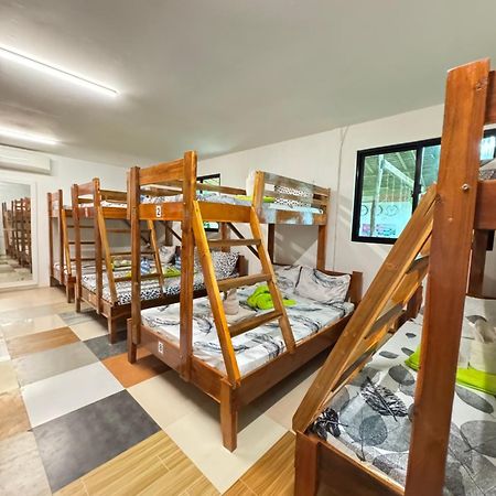 Aquaholik Traveler'S Lodge El Nido Zewnętrze zdjęcie