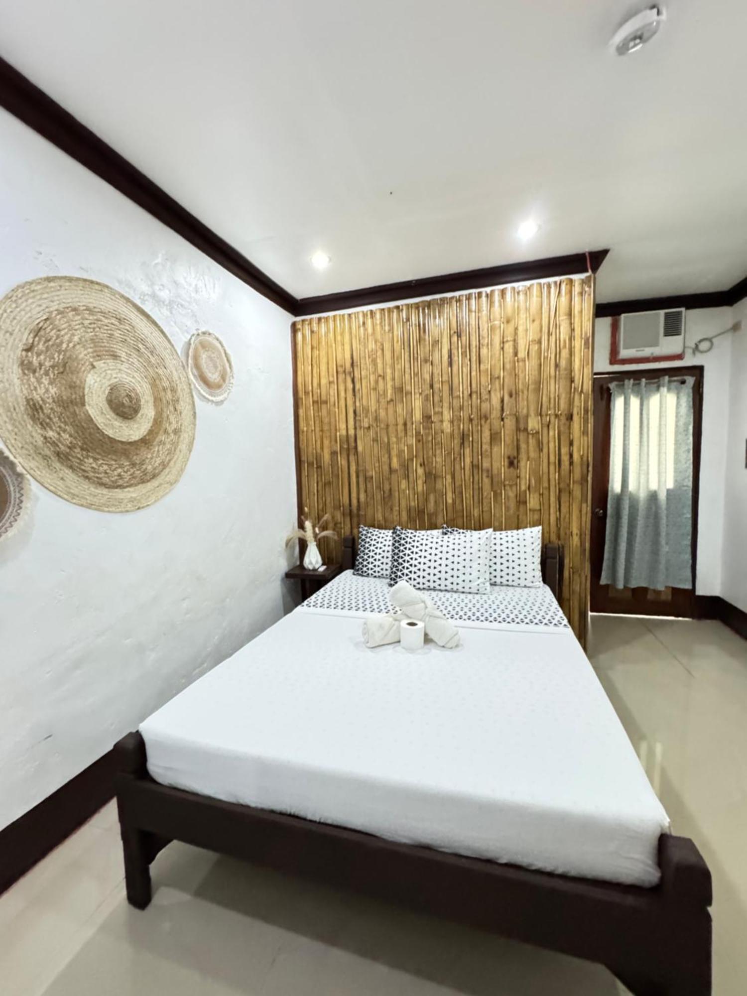 Aquaholik Traveler'S Lodge El Nido Zewnętrze zdjęcie