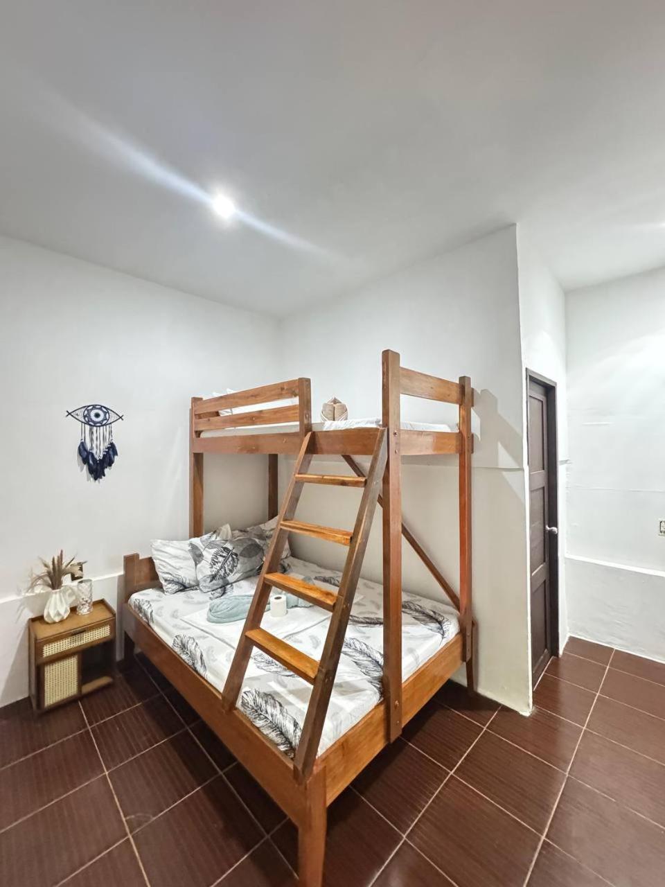 Aquaholik Traveler'S Lodge El Nido Zewnętrze zdjęcie