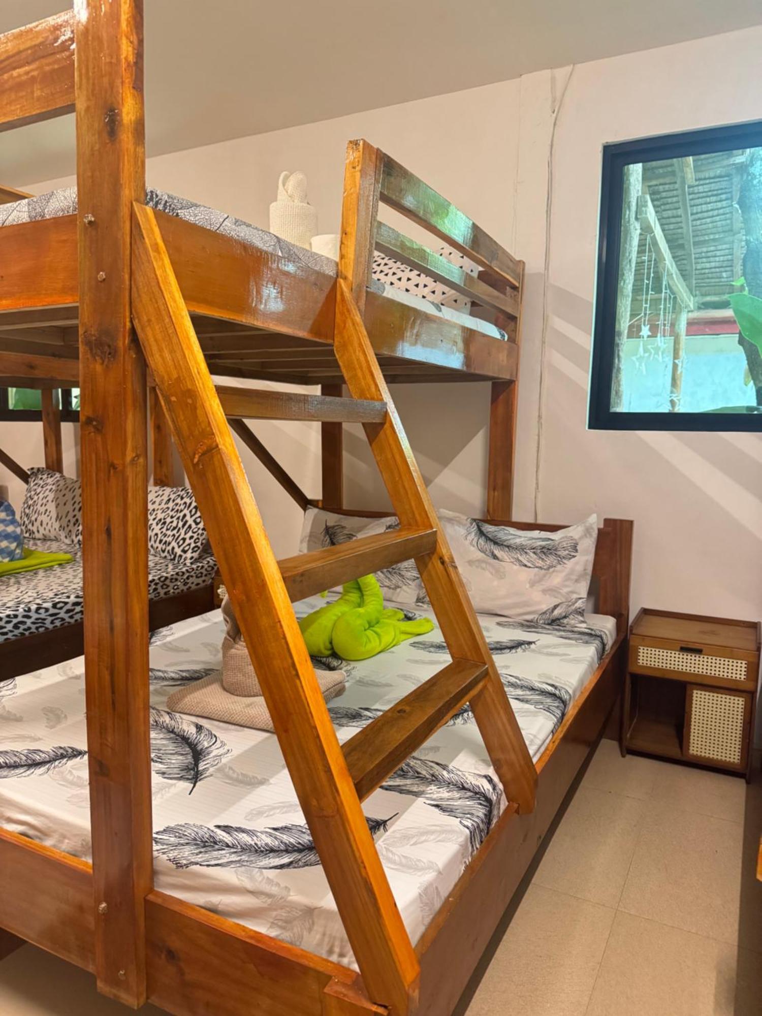 Aquaholik Traveler'S Lodge El Nido Zewnętrze zdjęcie